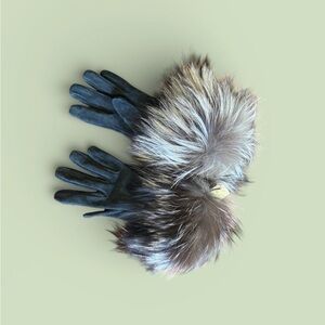 Black Leather Gloves with Fur Trim